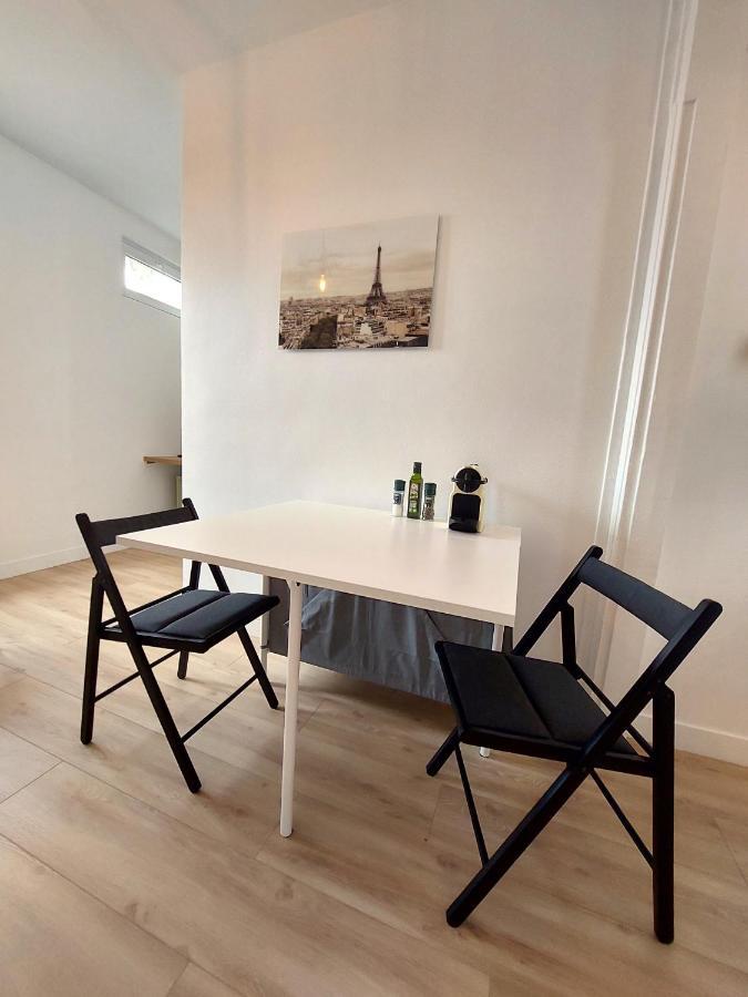 Ferienwohnung Superbe 2 Pieces Renove Et Calme Aubervilliers Exterior foto